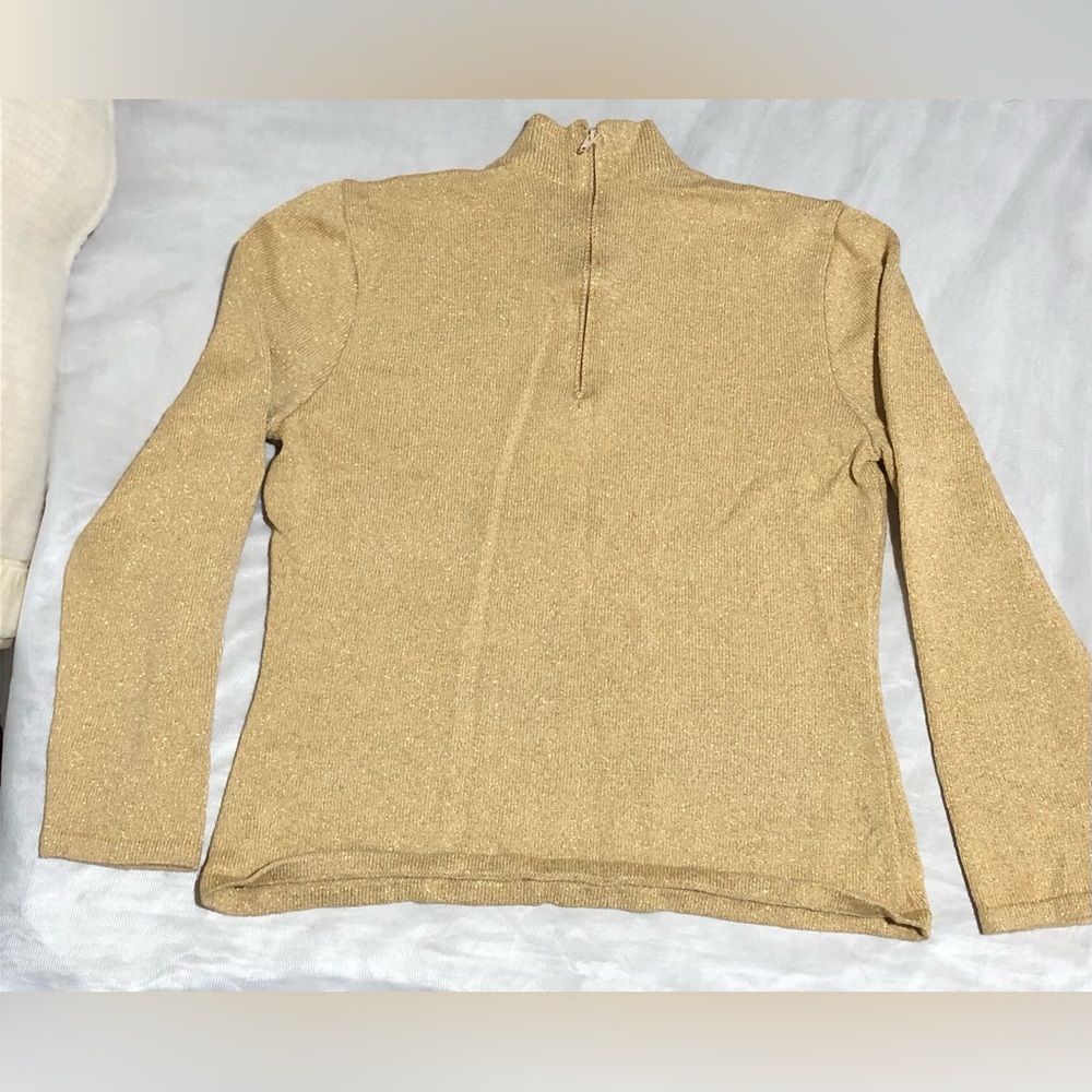 St‎ John Basics Santana Knit Gold Mock Neck Sweater Top Made In USA